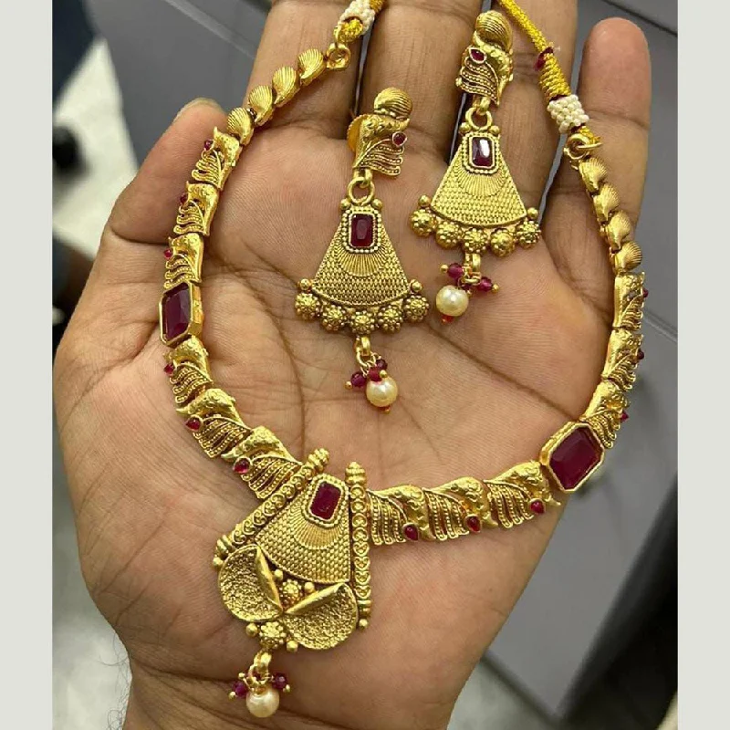 Neetu Art Gold Plated Pota Stone Necklace Set